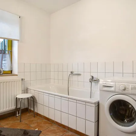 Poggenkrug Halbsguth Lägenhet Wolgast